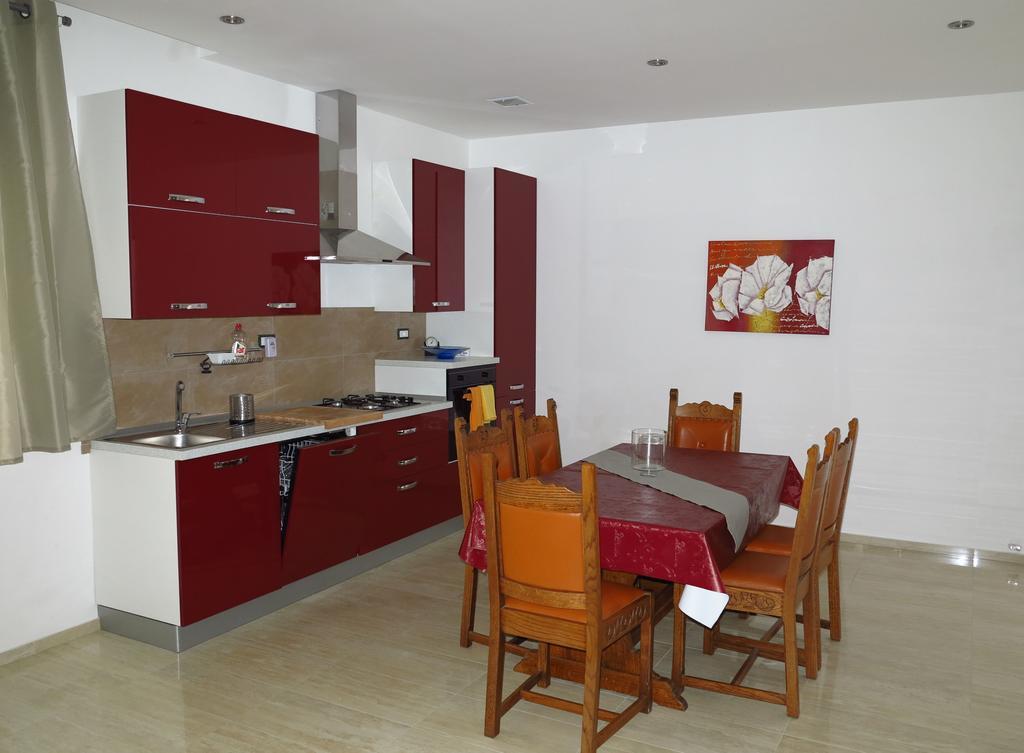 זאדאר Apartments Rotiroti מראה חיצוני תמונה