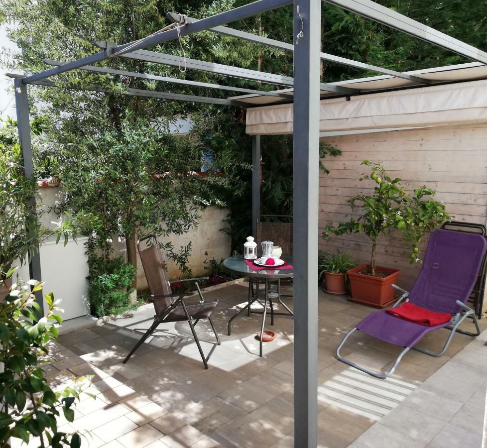 זאדאר Apartments Rotiroti מראה חיצוני תמונה