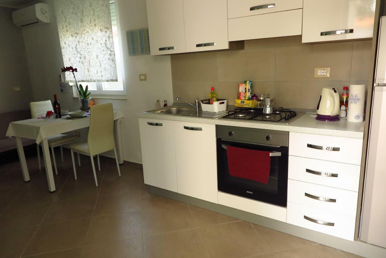 זאדאר Apartments Rotiroti מראה חיצוני תמונה