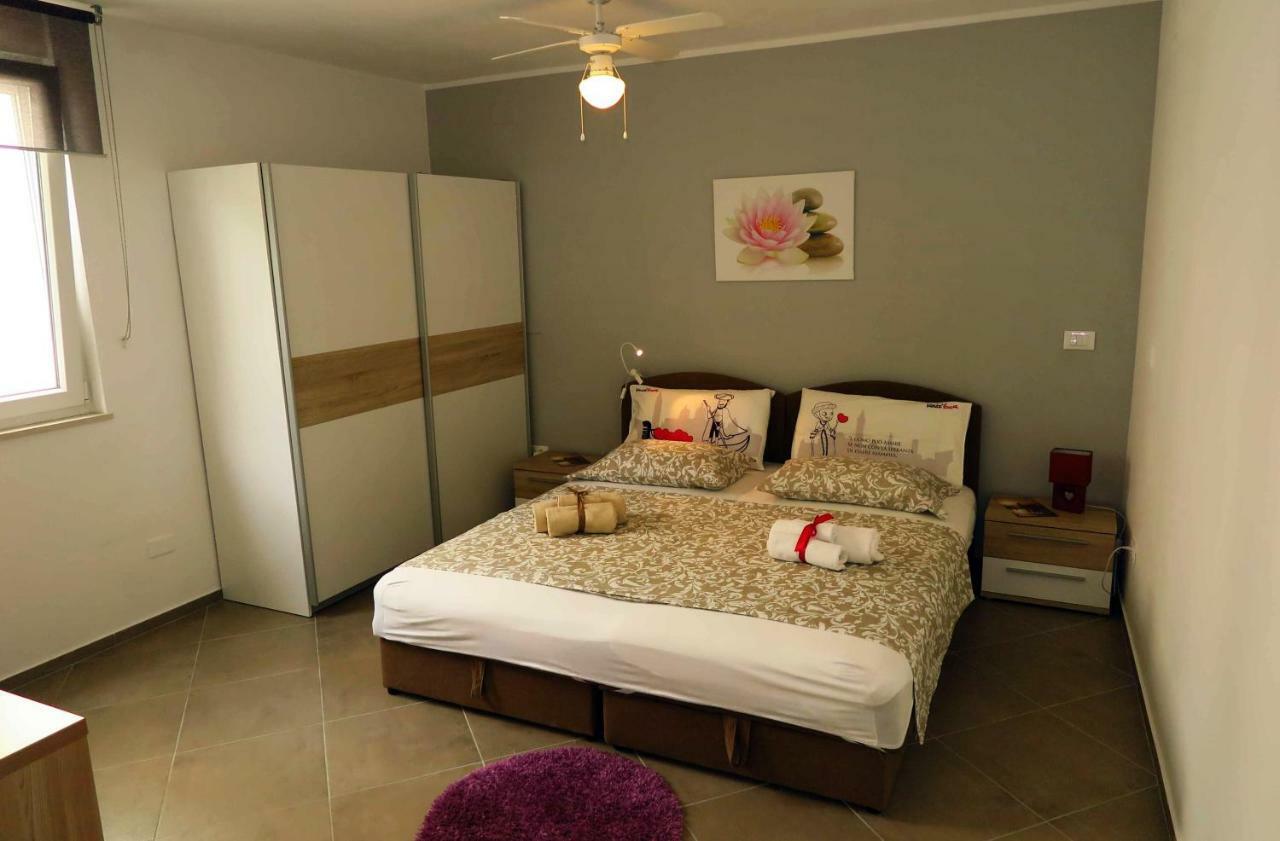 זאדאר Apartments Rotiroti מראה חיצוני תמונה